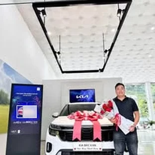 Kia Bắc Kạn - Hoạt động giới thiệu xe và tư vấn trực tiếp.